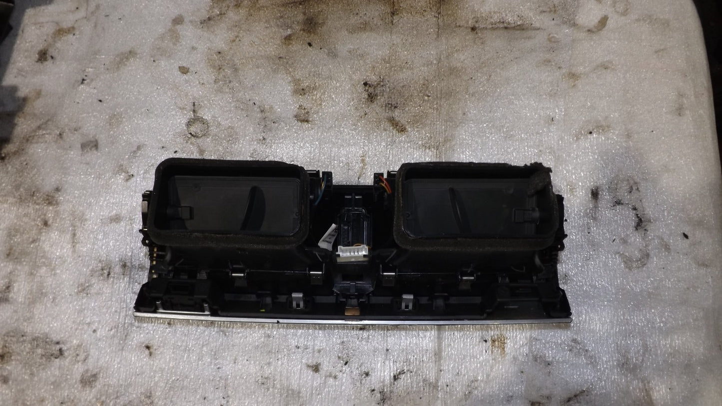 BMW X5 Lüftungsgitter 7161801-04 Bj 2009 2009425