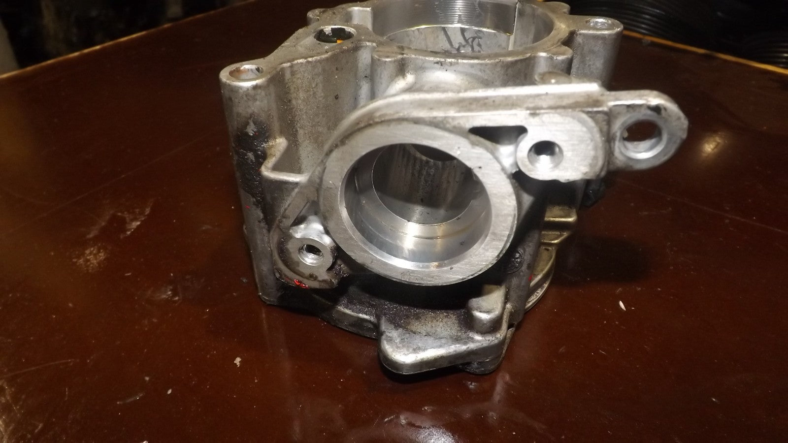 Unterdruckpumpe Vakuumpumpe für Audi A3 8P 09-12 FSI 1,8 118KW 06J145100B