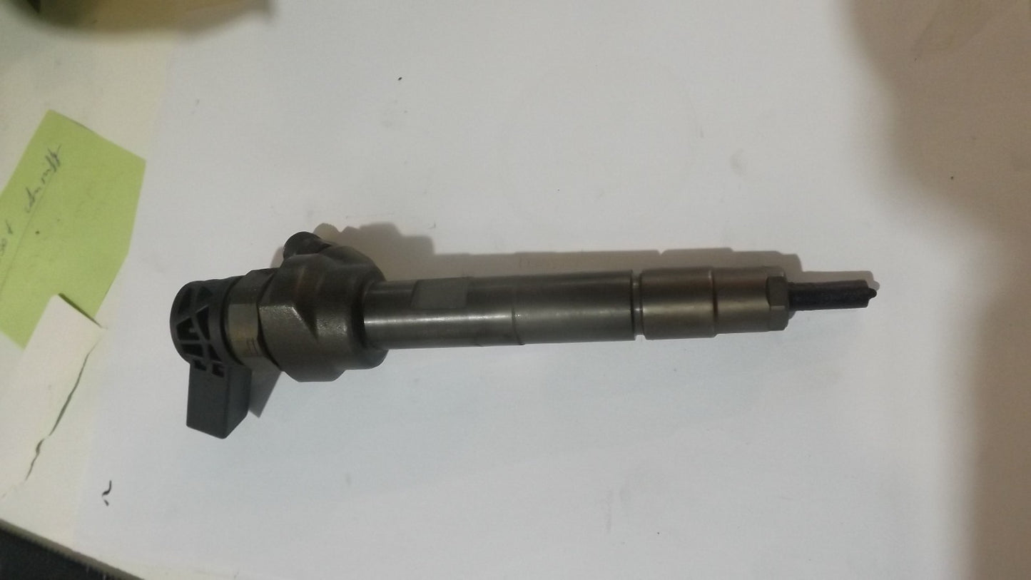 Injektor Einspritzdüse BMW 135 kW 184 PS 0445110478 7810702 781070203