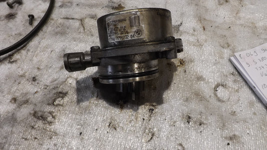 Vakuumpumpe BMW E87 118d 120d E90 318d 320d E60 520d M47 Unterdruckpumpe 7791232