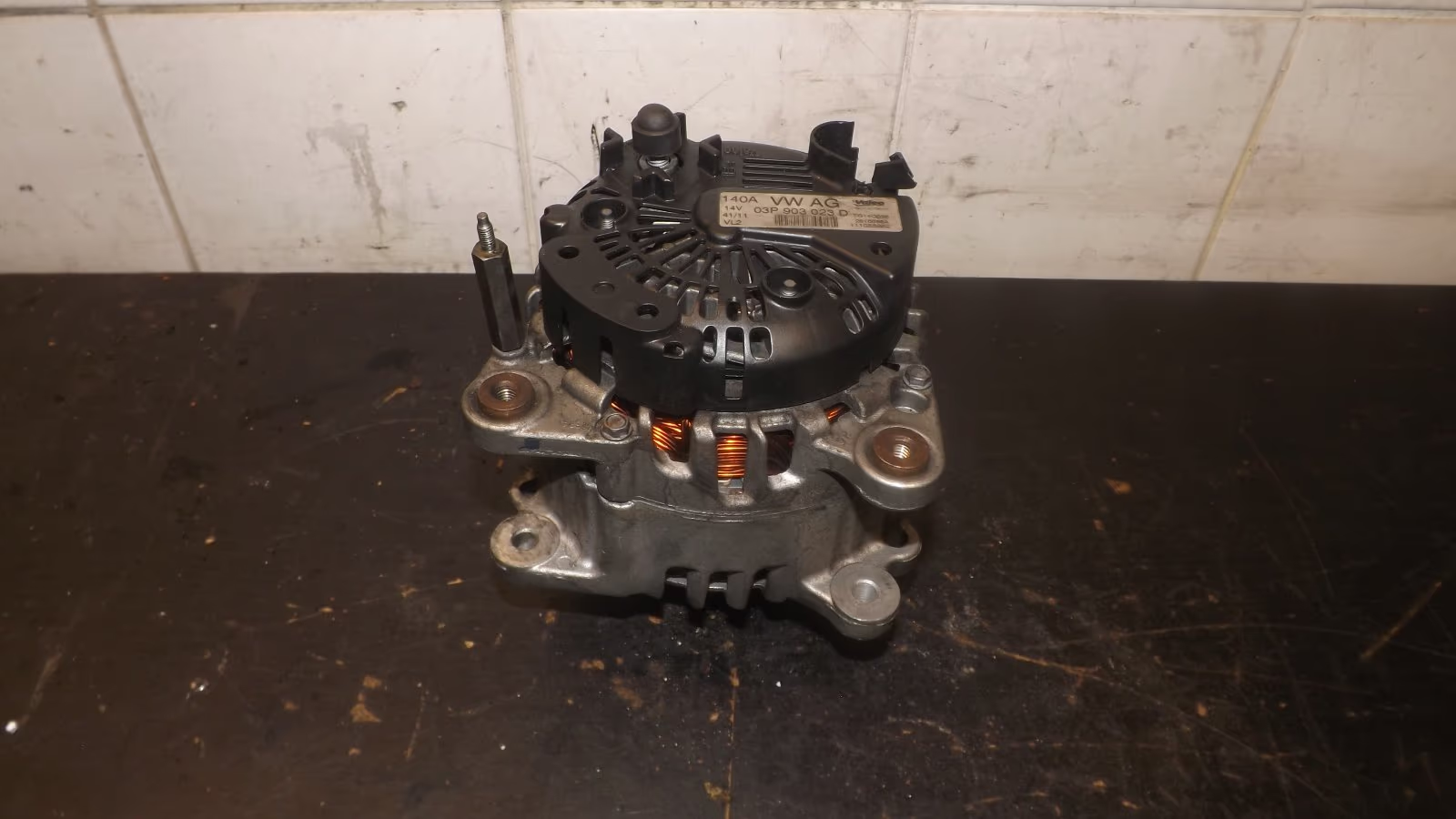 Original Seat Volkswagen Skoda Lichtmaschine 03P903023D