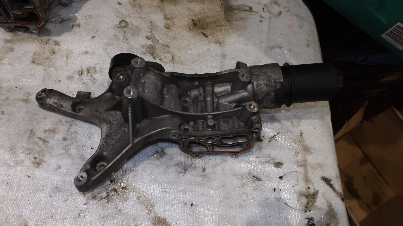 Ölfiltergehäuse Original Audi Q3, 06K903143 8U 2.0 TFSI, A4 B7 2,0 TFSI