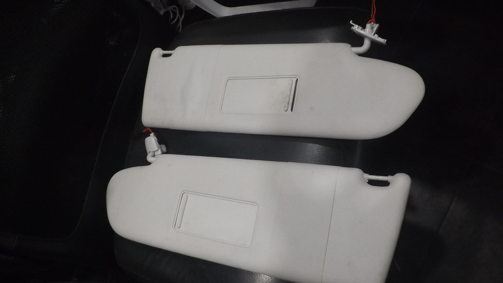 VW T5 Multivan 7H Sonnenblende mit Spiegel links und rechts