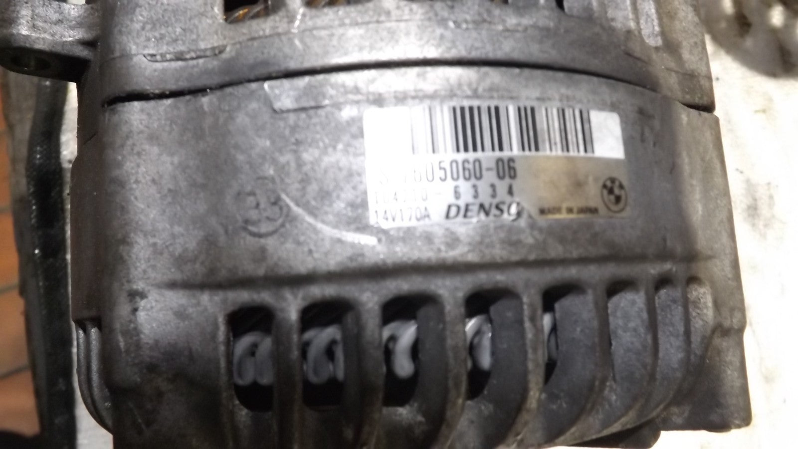 BMW 1 er  3er  Lichtmaschine Generator  1042106334