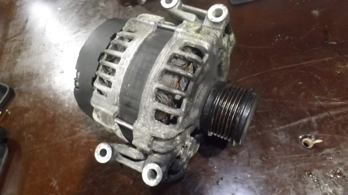 Lichtmaschine für Audi Q5 8R 2,0 TFSI Benzin CNCD CNC 06H903018J 150A
