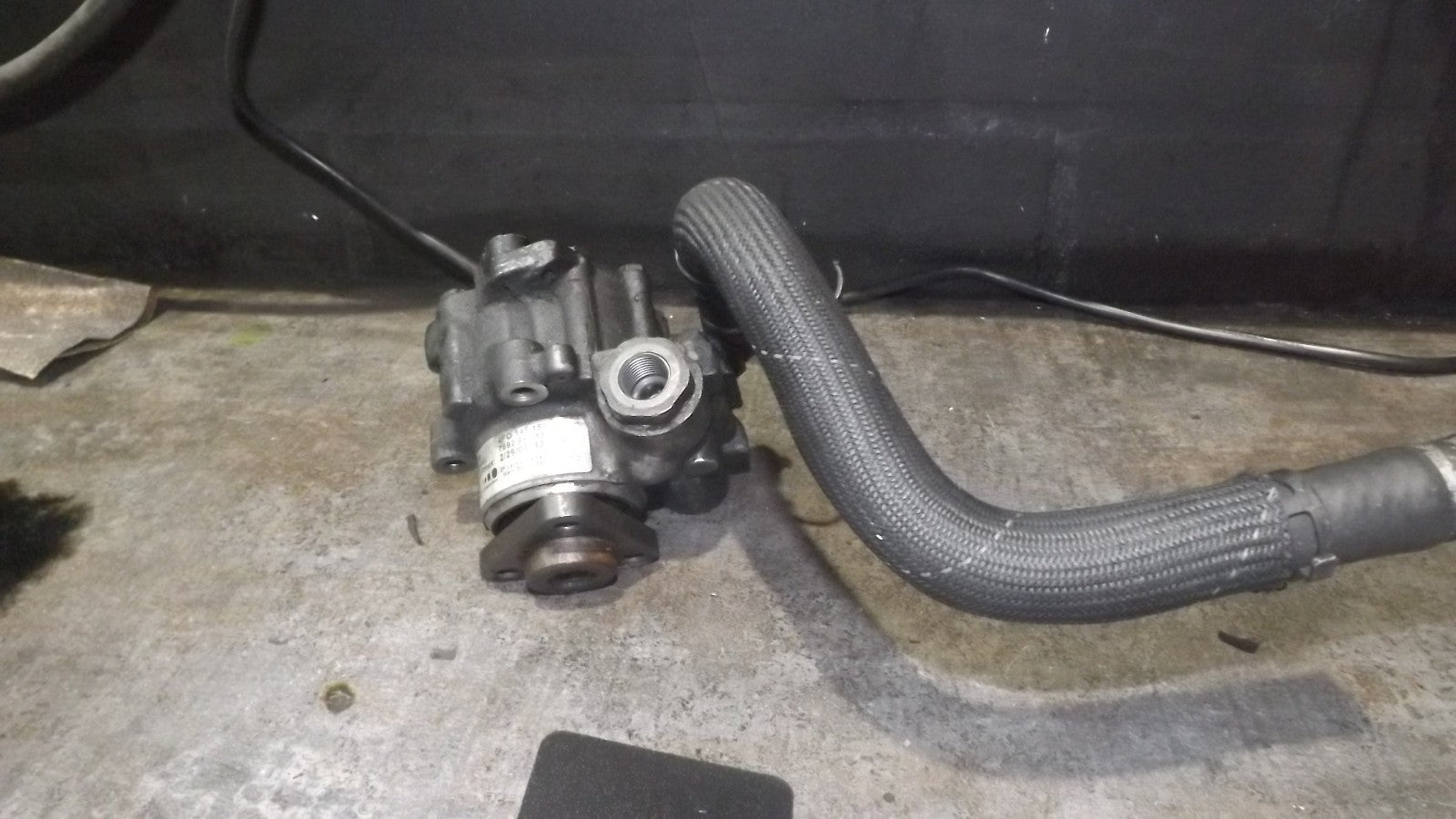 Audi A6 4F C6 2.7 3.0 TDI Servopumpe 4F0145155A Hydraulikpumpe