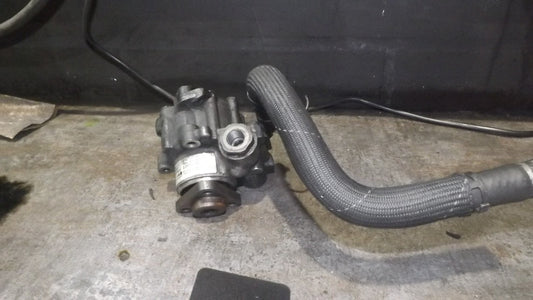 Audi A6 4F C6 2.7 3.0 TDI Servopumpe 4F0145155A Hydraulikpumpe