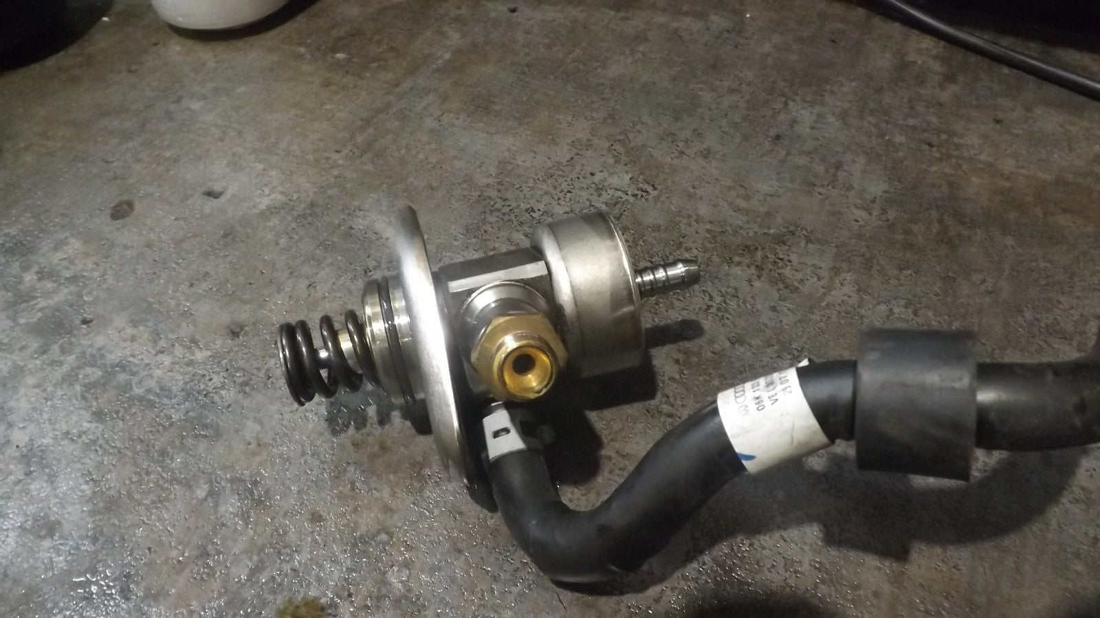 Kraftstoffpumpe für Skoda Seat VW 06G127027H
