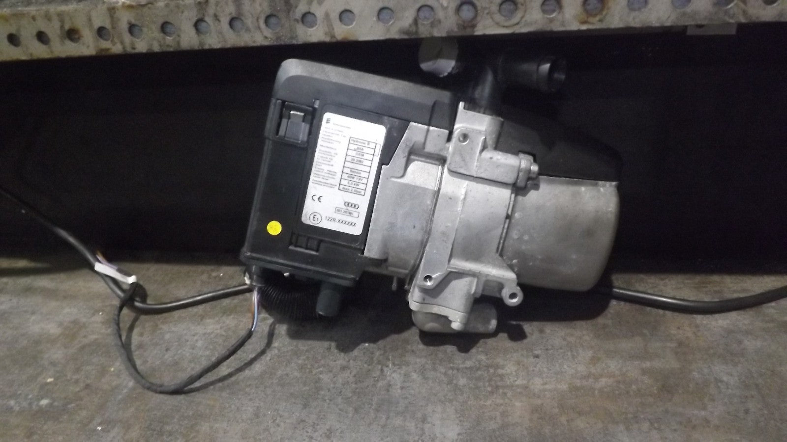 Original VW AUDI WEBASTO Standheizung 8B3265081 NEUWERTIGE ZUSTAND !