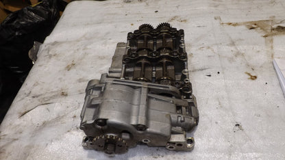 BMW 3 E90 E91 Benzin 110kW Ölpumpe Ausgleichswellenmodul  10600044CB