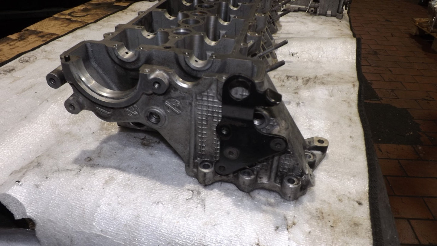Original Zylinderkopf  BMW 5er 7er X5 X6 M57  77927539
