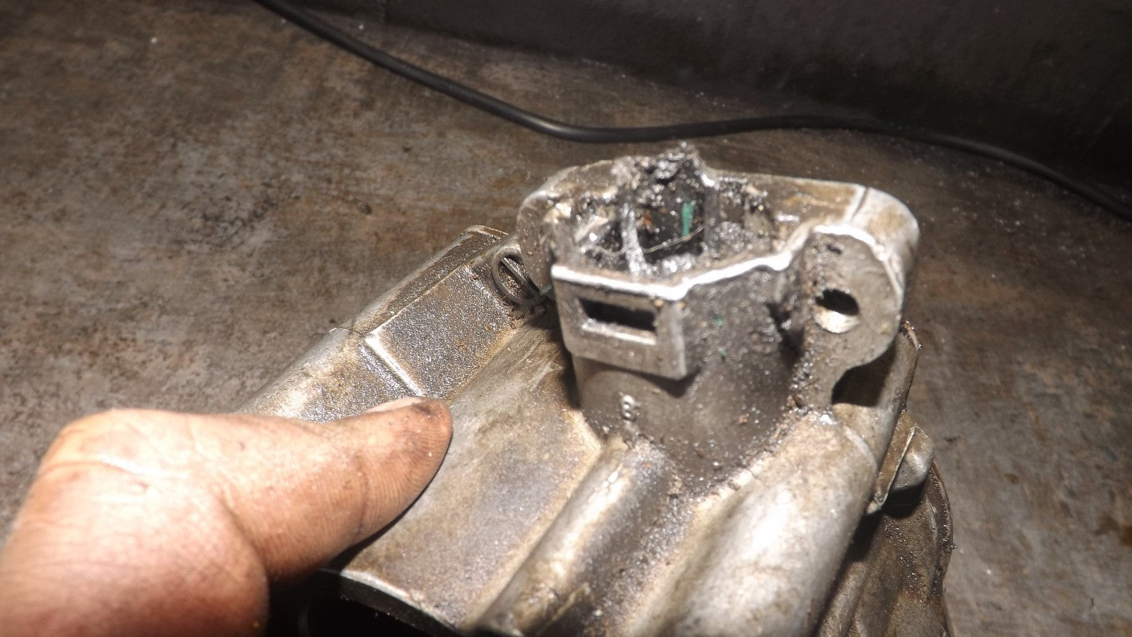 Unterdruckpumpe Vakuumpumpe für Audi A3 8P FSI 1,8 118KW CDAA 06J145100B