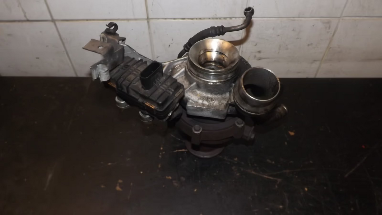 Original BMW F30 F31 F10 F07 F22 DEFEKT! Turbolader 72477910NL