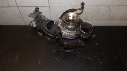 Original BMW F30 F31 F10 F07 F22 DEFEKT! Turbolader 72477910NL