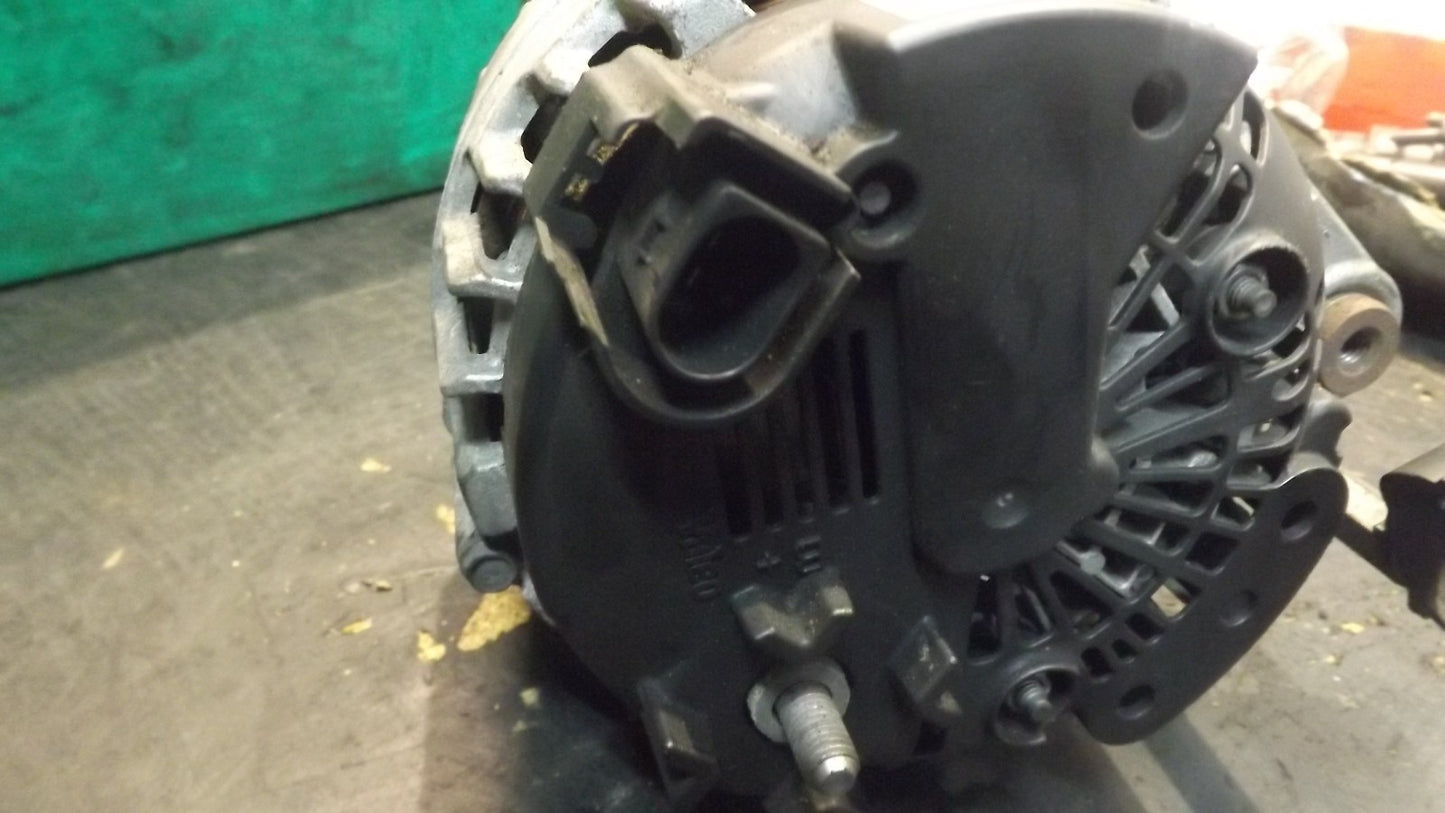VW Tiguan 5N 03L903024 GX Lichtmaschine Generator