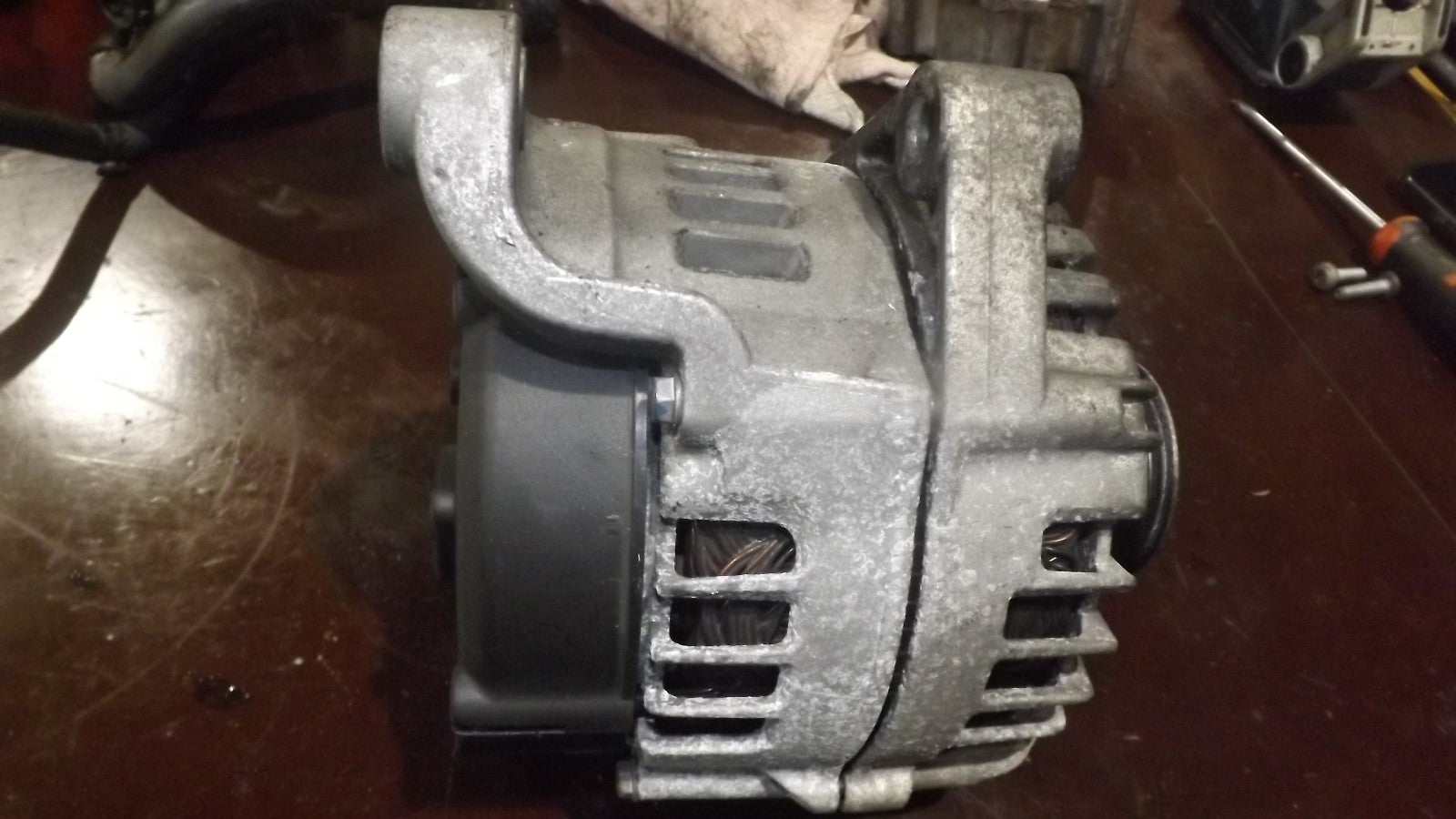 Lichtmaschine - BMW E70 E71 F10 F11 F16  7807187  220A