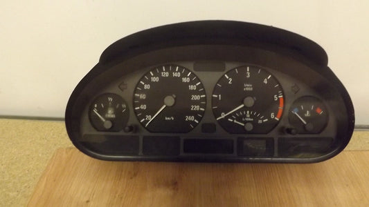 Tacho Kombiinstrument BMW E46 320D Automatik Bosch 0263639203   6940871