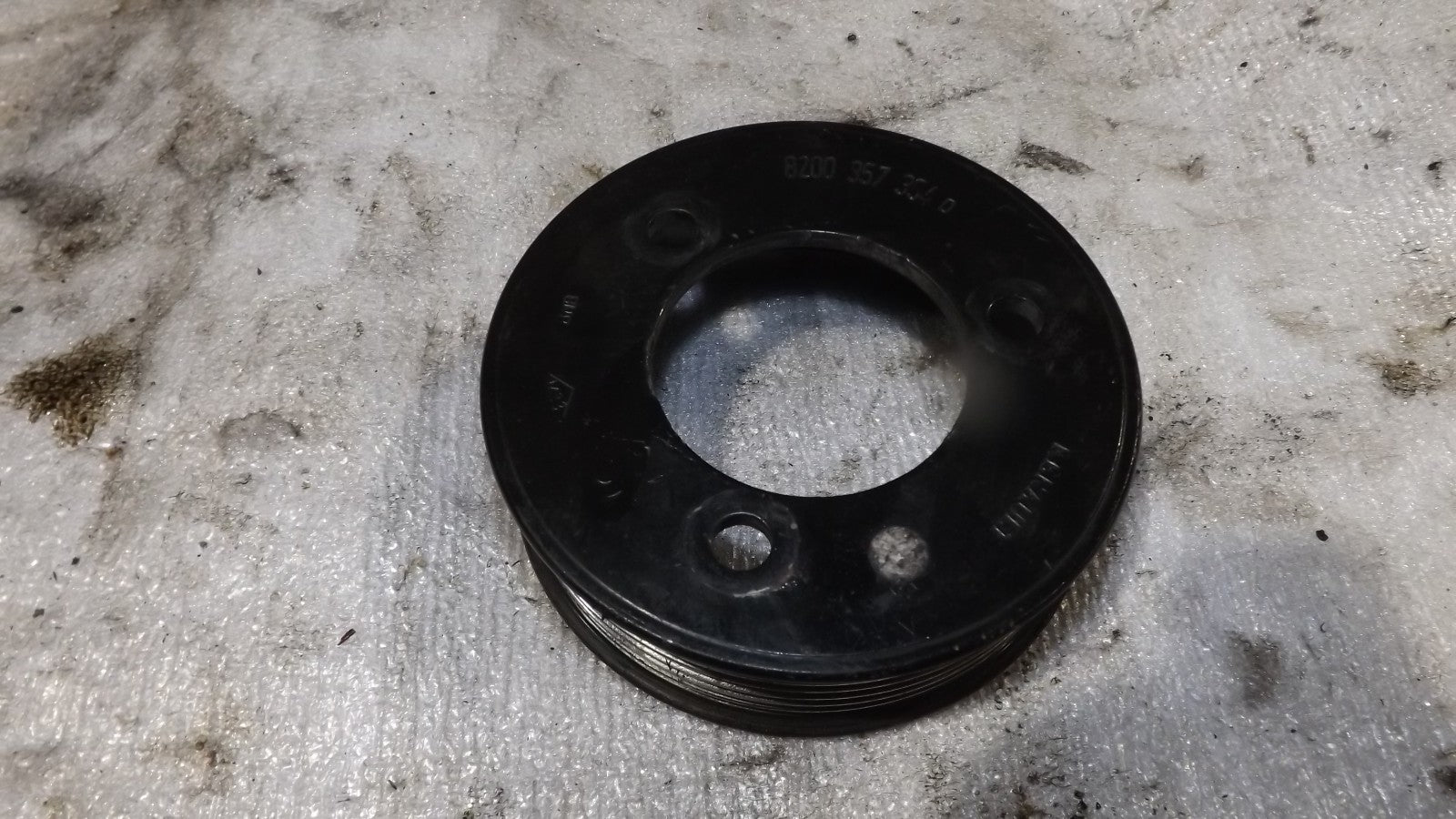 Riemenscheibe Riemenrad Wasserpumpe 8200357354  8200357354D  Renault Nissan