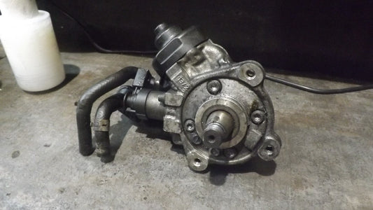 VW T5.2 Bus Multivan 2.0L TDI Audi Einspritzpumpe Hochdruckpumpe 03L130755J