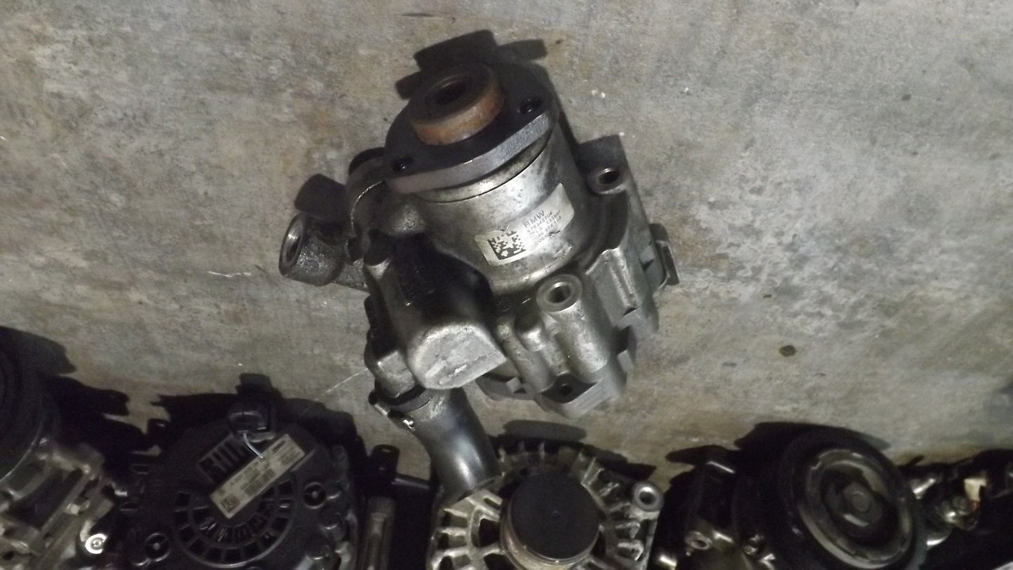Servopumpe Servolenkung für BMW F10 F11 F30 F31 N57 678348704  7696974152