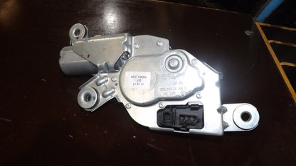 BMW X3 E83 LCI Heckwischermotor Wischermotor hinten Bosch 0390201824