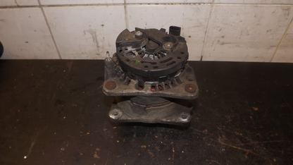 Original Volkswagen Lichtmaschine 037903025L