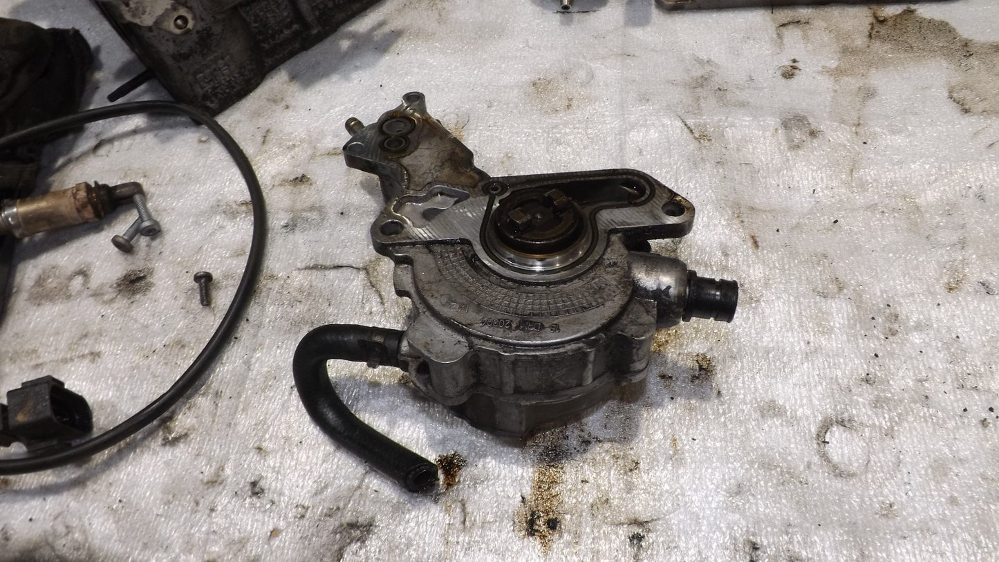 VW Golf Bora Audi 1,9TDI LUK Vakuumpumpe Kraftstoffpumpe 038145209A