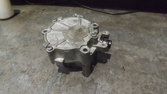 Vakuumpumpe Pumpe Unterdruck Unterdruckpumpe Audi Seat Skoda VW 06k145100AE
