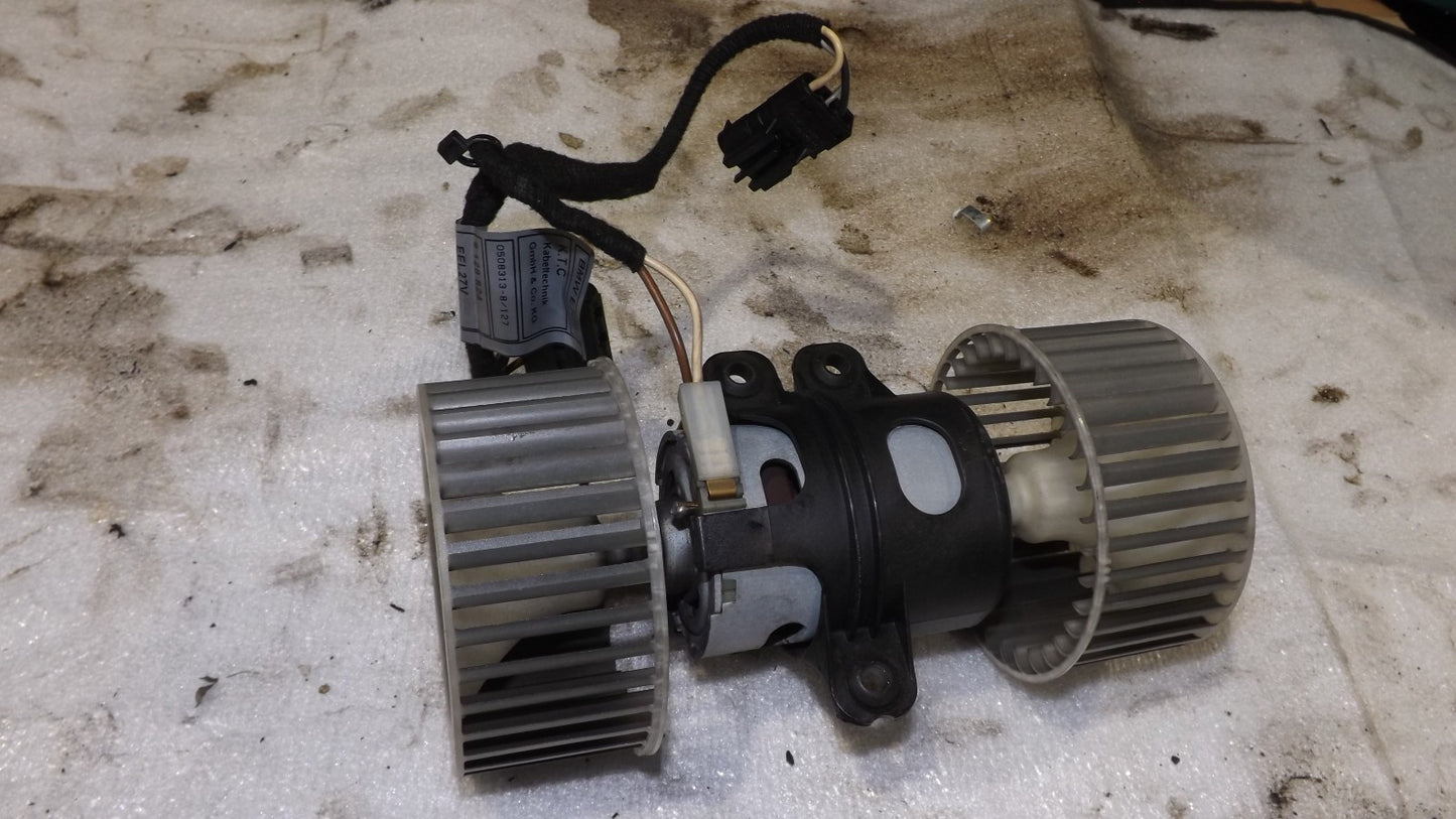 ORIG BMW X5 E70 Gebläsemotor Heizung 9128824