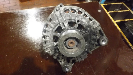 BMW 118d E87 BJ2009 2,0L 105KW Lichtmaschine Generator 7802261